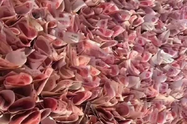 信用卡社區(qū)論壇哪個好_我真不是馬后炮，早就說了張頌文是“假火”，一個人扛不動票房了