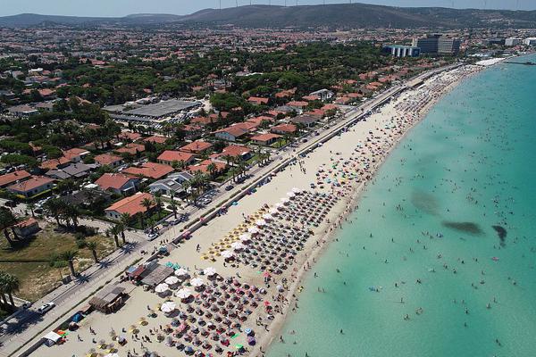 可視化大屏_前主編Global丨外媒：邊境沖突再起，泰柬兩國軍事…