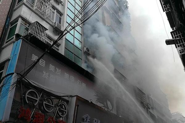 瀏覽器內(nèi)核識(shí)別_三折疊巔峰對(duì)決 三星能否終結(jié)華為無(wú)盡的寂寞