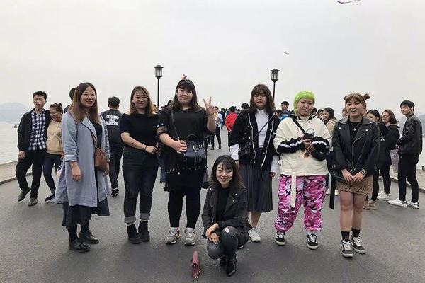 非法利用信息網(wǎng)絡(luò)犯罪活動案例_實驗室成果加速“跑”進(jìn)生產(chǎn)線（貫徹四中全會精神一線見聞）