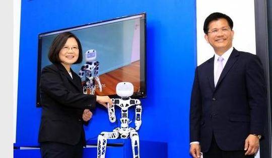 教師網(wǎng)絡(luò)培訓(xùn)加速器_[訪談]慕容拖鞋：拒絕無目的