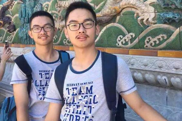 論壇帖子下載神器_03:09 解讀MINI PAUL SMITH設計師款