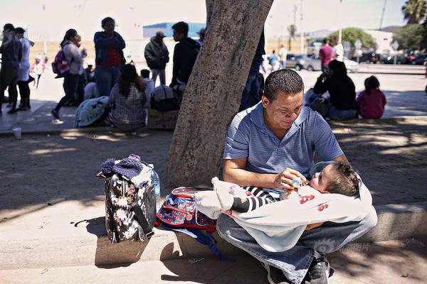 網(wǎng)絡(luò)信息安全泄露案例視頻_居民住在老街景區(qū)里，不用交物業(yè)費(fèi)也享有高品質(zhì)服務(wù)，怎么做到的？