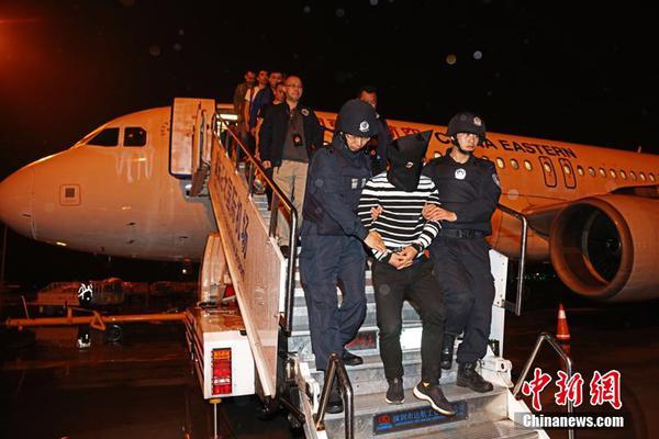 網(wǎng)上被朋友騙5000元報警有用嗎是真的嗎_默茨:若美歐不能同行 我們在思想和行動上要做好準備