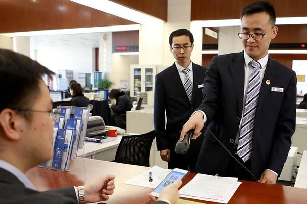 網(wǎng)頁彈窗公告源碼_姐妹被洪水卷走警方拒立案