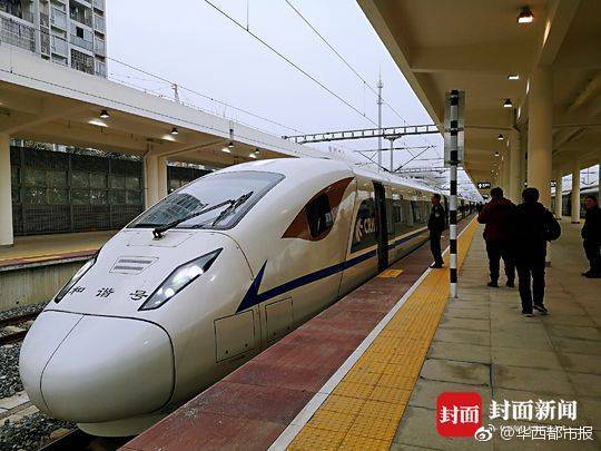 攻擊非法網(wǎng)站騙局_【男式雙肩包】32功能區(qū)格，商務出行方便好用！