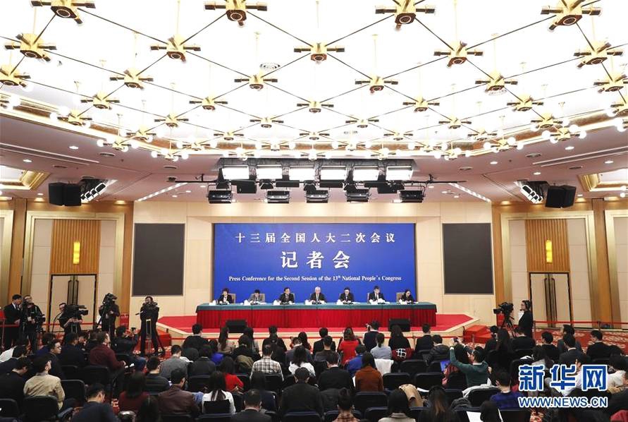 vb允許設(shè)計和使用用戶自己設(shè)計的控件_韋峻青：有人與無人L4雙保險 提升Robotruck安全性