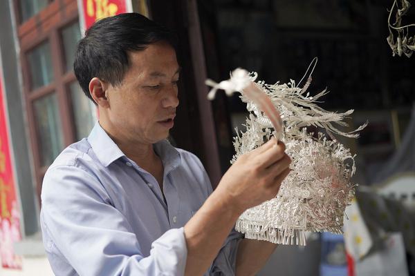 javaweb的網(wǎng)站服務(wù)器遷移_花車巡游、燈光秀……2500場文化活動貫穿世園會