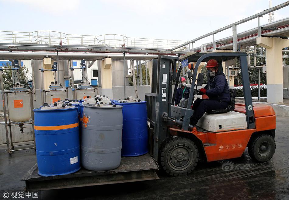 java教程菜鳥教程官網(wǎng)_收到國足紀(jì)念球衣，尹鴻博：感謝祖國，為國出戰(zhàn)是最大驕傲