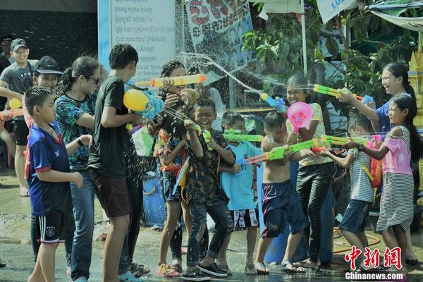 泵進(jìn)出口撓性連接_英特爾已簽署收購 AI 芯片企業(yè) SambaNova 意向書