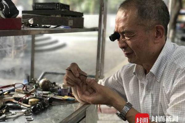 破解360文庫付費(fèi)文檔的方法_利比亞法院審判IS成員時(shí)遭襲 4名安全人員死亡