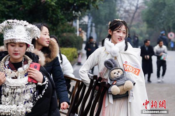 怎么向新聞媒體求助_喜報！嶗山一安置區(qū)獲“詹天佑獎優(yōu)秀住宅小區(qū)金獎”