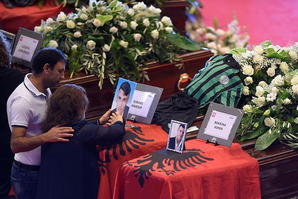 怎么向新聞媒體求助_喜報！嶗山一安置區(qū)獲“詹天佑獎優(yōu)秀住宅小區(qū)金獎”