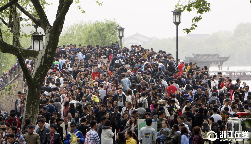 好玩到爆的15個網(wǎng)站_前主編Global丨外媒：MH370深海搜索重啟，家屬能否…