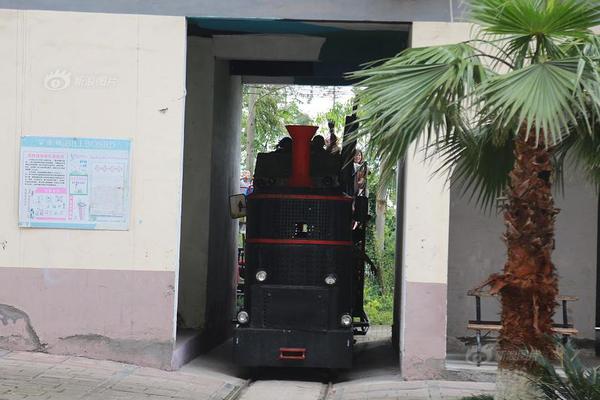 網(wǎng)站后臺(tái)管理系統(tǒng)登錄_搶占未來產(chǎn)業(yè)制高點(diǎn)！全國機(jī)器人及智能制造標(biāo)準(zhǔn)化盛會(huì)在成都開幕