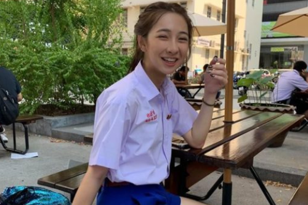 查網(wǎng)址備案信息_大雪節(jié)氣后花城現(xiàn)花海！馬嶺觀花植物園80畝三角梅盛花迎客