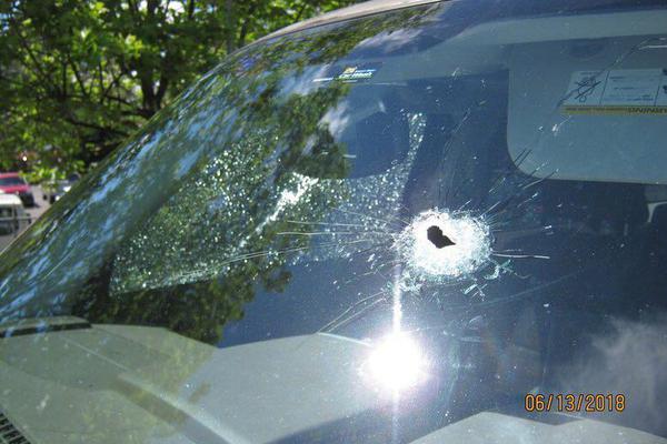 AI智能體與App的博弈：未來(lái)數(shù)字生態(tài)主導(dǎo)權(quán)之爭(zhēng)