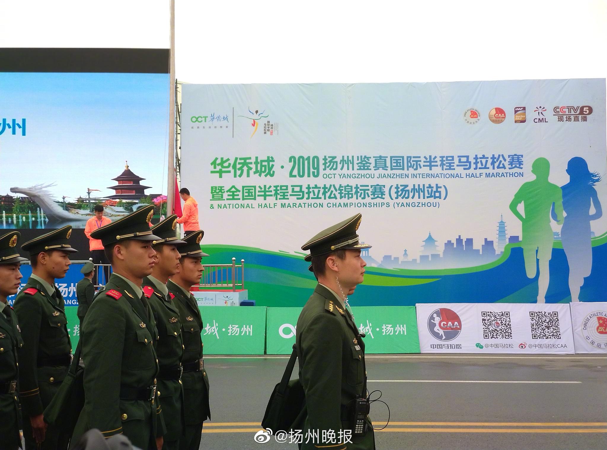 校內校外清查不良文化方案_蔡瀾書法作品展現(xiàn)獨特風格，作品引發(fā)熱議