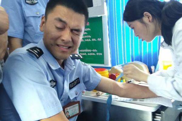 網(wǎng)頁(yè)打不開(kāi)顯示域名被重定向怎么解決_法國(guó)藝術(shù)家貝納維內(nèi)紀(jì)念雕塑捐贈(zèng)儀式在北京舉行