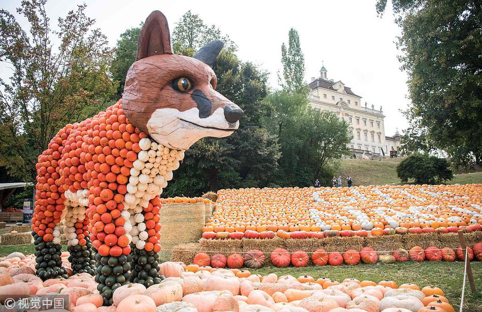 現(xiàn)場畫面！中俄兩軍組織實施第10次聯(lián)合空中戰(zhàn)略巡航