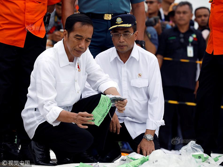 貴在真實家庭網絡攝像頭被黑tp兩口子待孩子_三折疊巔峰對決 三星能否終結華為無盡的寂寞