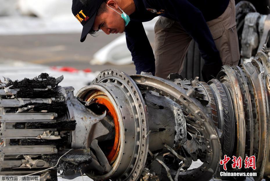 在網(wǎng)上公開發(fā)布他人照片算侵犯隱私嗎_全友家居有獎問答邀您競猜李鴻其金椰獎獲獎作品