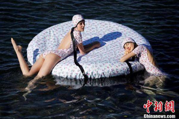 互聯(lián)網(wǎng)優(yōu)化建議怎么寫_【桐心薇泯】千禧年軼事