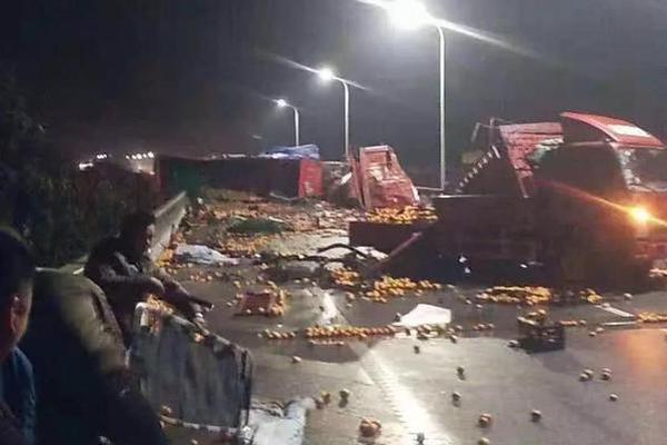 狼隊主帥：三個丟球如孩童游戲般白送曼聯(lián)