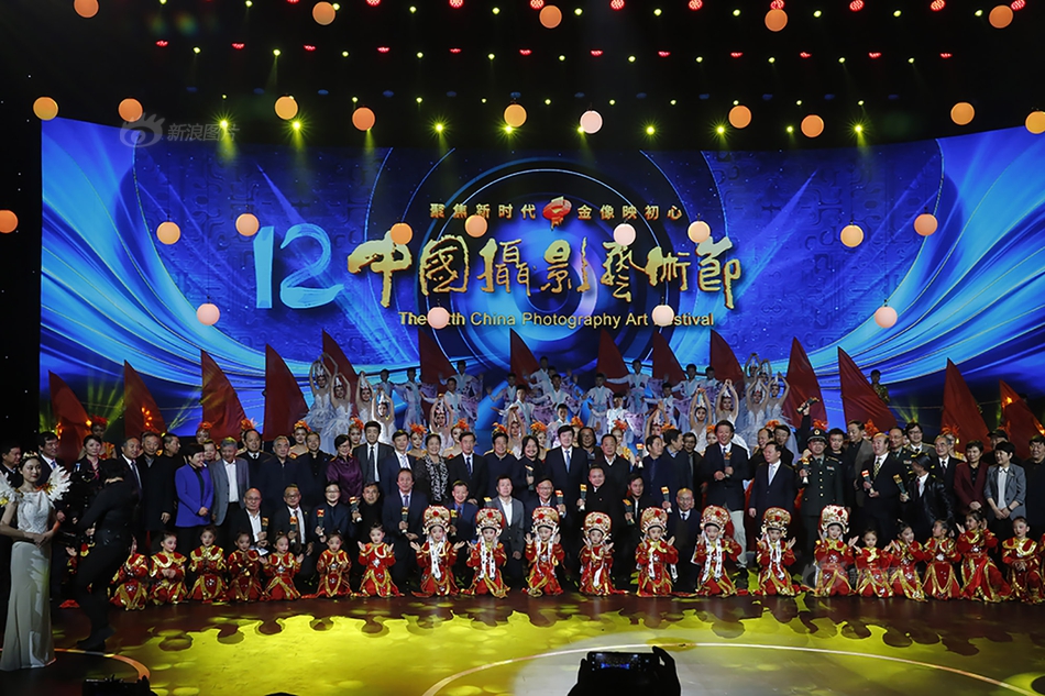 凱迪仕智能鎖線上款與線下款的區(qū)別_新疆勞動者丨烏魯曼·哈力亞：我是國門“汽車擺渡人”