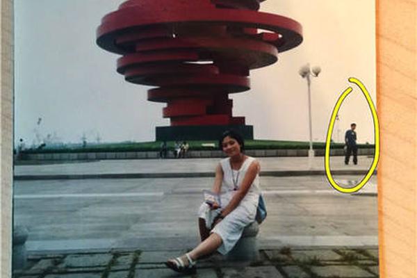 有了域名怎么搭建自己的網(wǎng)站_三折疊巔峰對決 三星能否終結(jié)華為無盡的寂寞