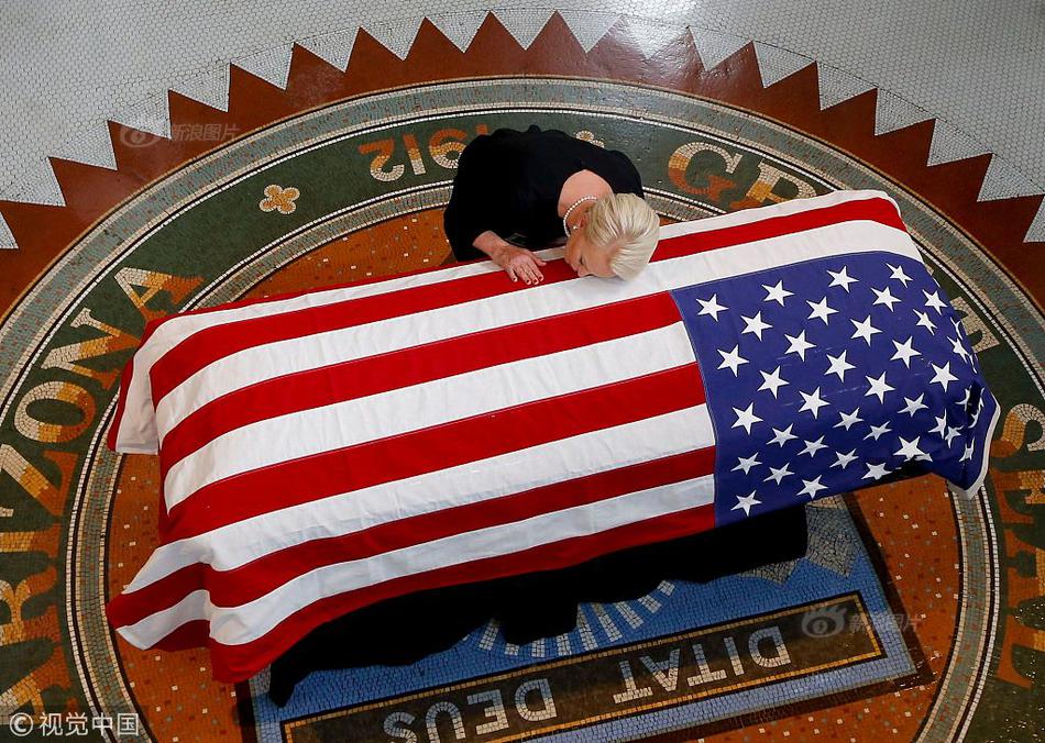 中外明星都愛逛，MINISO如何統(tǒng)一全球?qū)徝溃?/></a>
<p><a href=