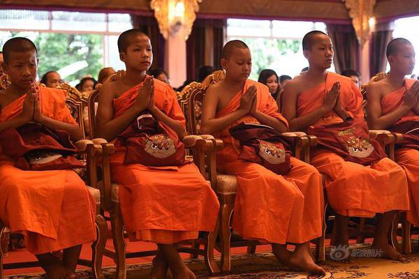 亞當(dāng)-斯科特?fù)]桿圖解?? #球星揮桿# ?