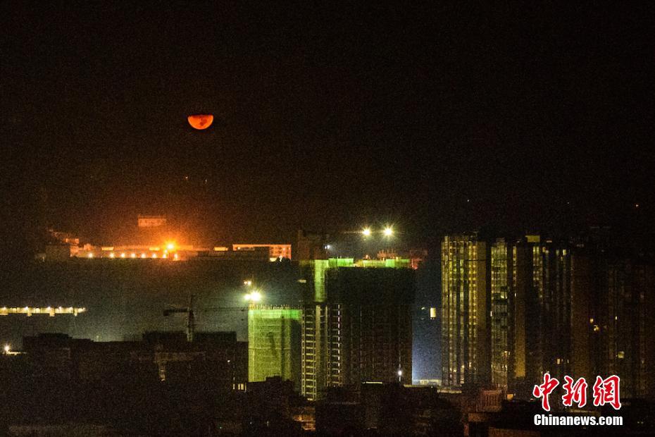 ngrok官網(wǎng)下載_“傳統(tǒng)風(fēng)華——凌澤欣詩詞邀請書畫家作品聯(lián)展”在合川啟幕