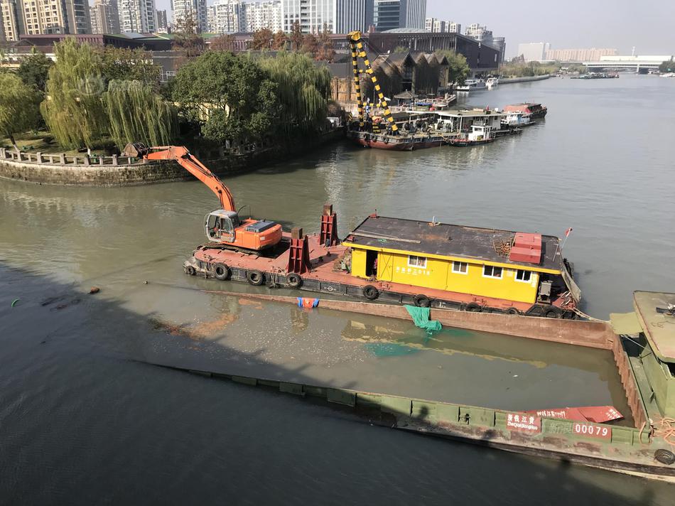 利用手機(jī)口實(shí)施詐騙是什么罪名_遼寧盤山幼教虐童案庭審:家長提交162條視頻進(jìn)行質(zhì)證