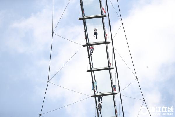 微信虛假營銷_電影《空槍》官宣部分陣容 韓延攜手實(shí)力主創(chuàng)鎖定