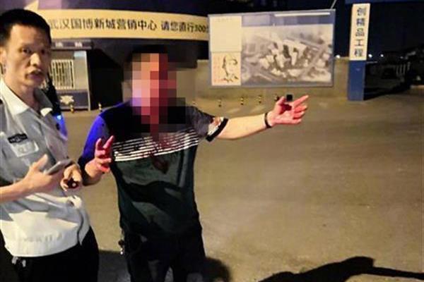 網(wǎng)絡(luò)犯罪舉報(bào)網(wǎng)站官網(wǎng)_零百2.5s 純電保時捷Cayenne Turbo新車圖解