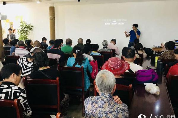 idea svn插件_絢麗的叢林小精靈 高速抓拍飛翔中的蜂鳥