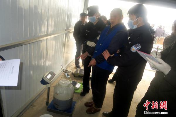 運(yùn)營方案怎么寫_解鎖春日“帽子戲法” 你可以向倪妮“取經(jīng)”