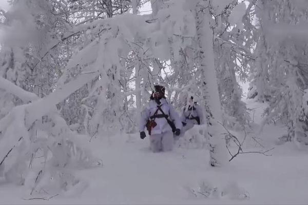 網(wǎng)課加速器16倍插件_牛彈琴：特朗普現(xiàn)在很焦慮，最倒霉的是誰？