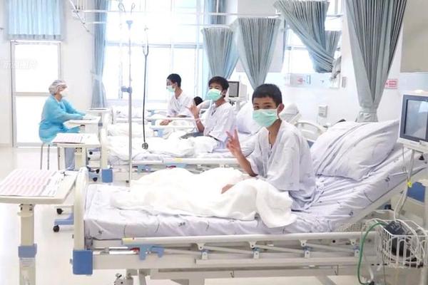 4.82億學費難退，“考公一哥”懸了？