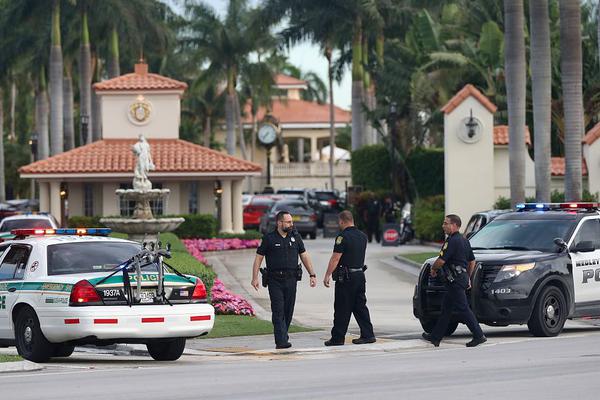 asp字符串判斷含有幾個指定字符_回鄉(xiāng)探親帶了10個保鏢，進村看到養(yǎng)父被鎖狗籠，村霸：你算老幾！