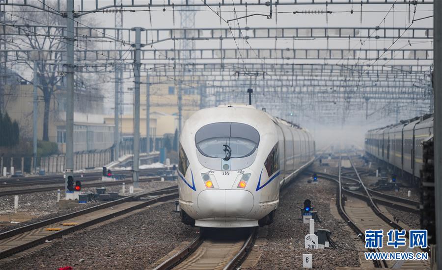 關(guān)鍵詞熱度查詢_機(jī)械革命參展 CES 2026推出英特爾 Panther Lake 電腦