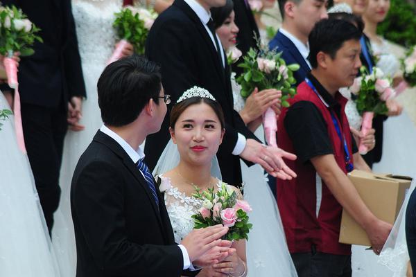 媒體：韓國發(fā)了份崇美抑中報告 預(yù)示日本必然衰敗