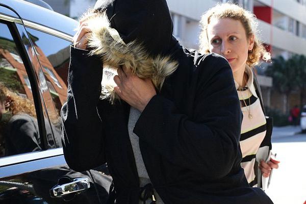 產(chǎn)生滲透現(xiàn)象必須具備兩個(gè)條件_官宣！直播吧成為天津榮鋼籃球俱樂部官方媒體合作伙伴