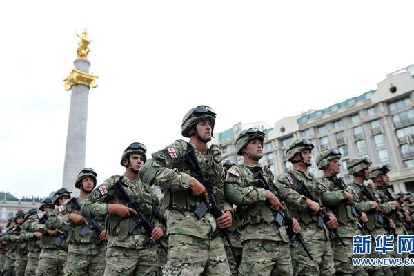 第二版本網(wǎng)01bz最新移動線路1234_L4級！奔馳攜手Momenta、Lumo推出自動駕駛出租車服務｜快訊