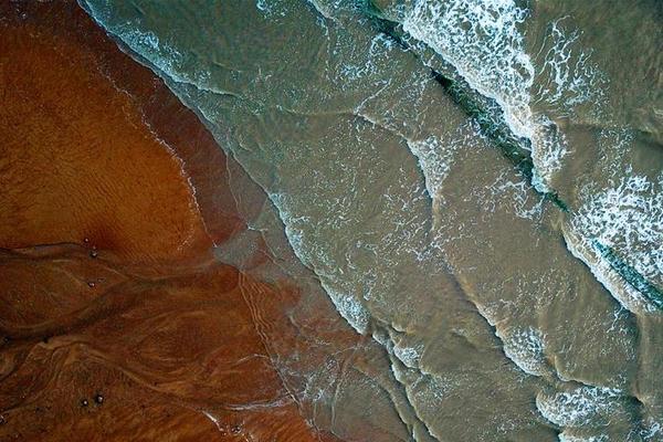 高市早苗錯(cuò)誤言論引發(fā)國(guó)際社會(huì)強(qiáng)烈批評(píng)