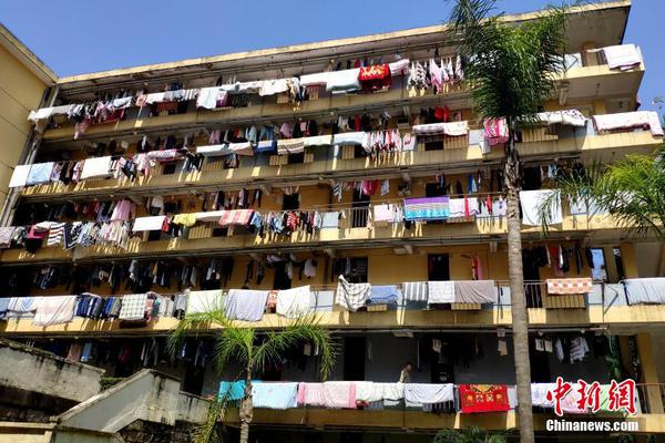 《得閑謹(jǐn)制》票房大火！躲過了肖戰(zhàn)，卻被38歲男三號(hào)給驚艷了