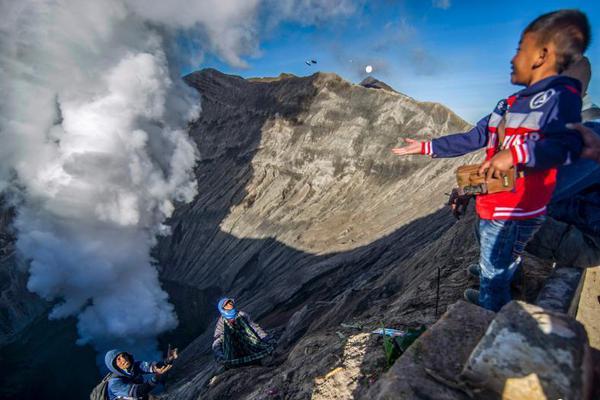 黑化文案長篇_火災(zāi)改變巴黎圣母院結(jié)構(gòu) 專家擔(dān)憂抗風(fēng)能力減弱