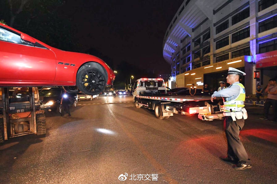 媒體人：阿奇姆彭很職業(yè)、不惹事，配得上在中超掙得每一分錢