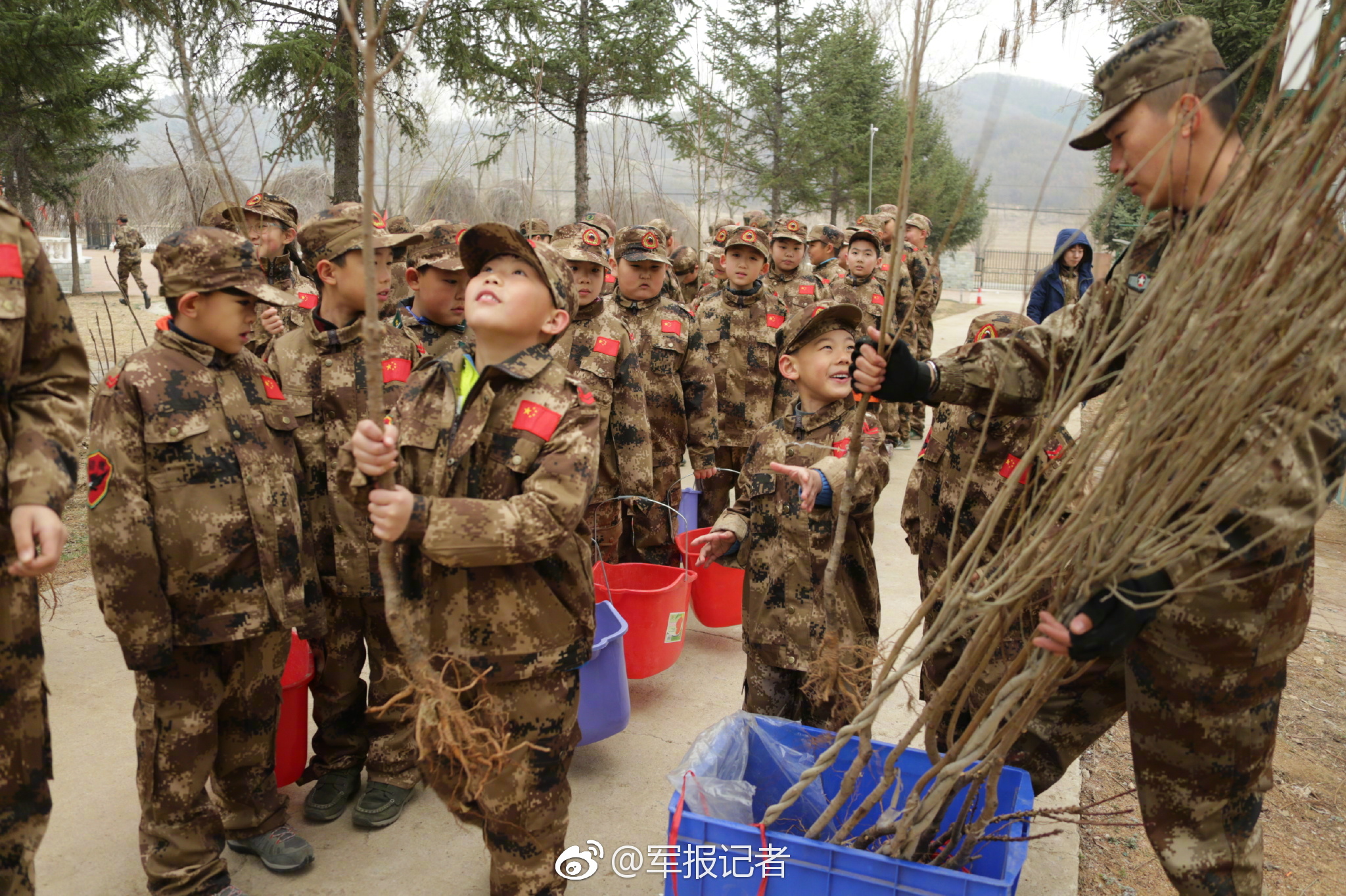 支付寶怎么改實(shí)名認(rèn)證能換成別人_為何國(guó)內(nèi)外游客紛至沓來？外媒記者體驗(yàn)后發(fā)現(xiàn)了原因